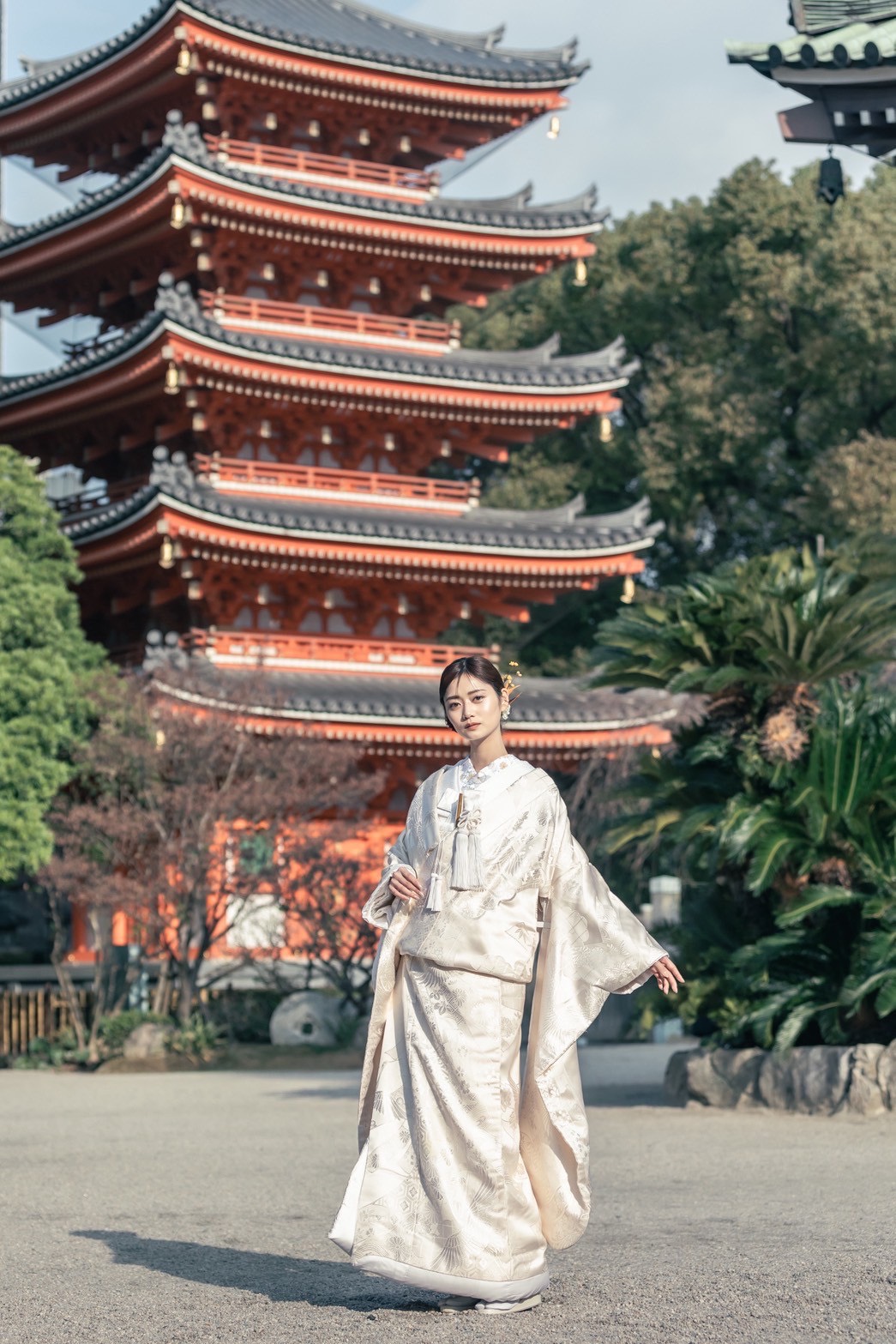 費用を抑えて理想を叶える！ROLL7WEDDINGで叶える、お洒落なインポートドレスと自由な前撮りウェディング